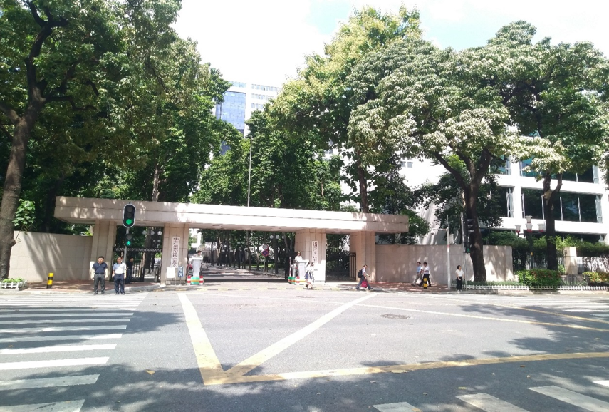 中共廣州市委大院中央空調安裝案例格力中央空調安裝案例.png